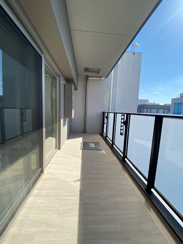セファ上本町のバルコニー|内装は別部屋の参考写真です。