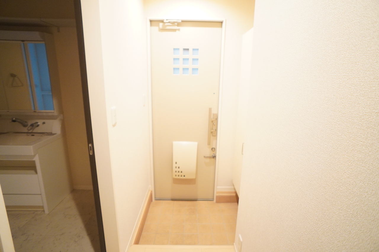 シャーメゾン学園南の玄関