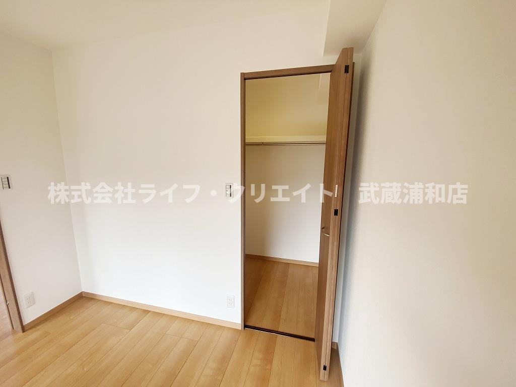 ブランシュ上の台の収納