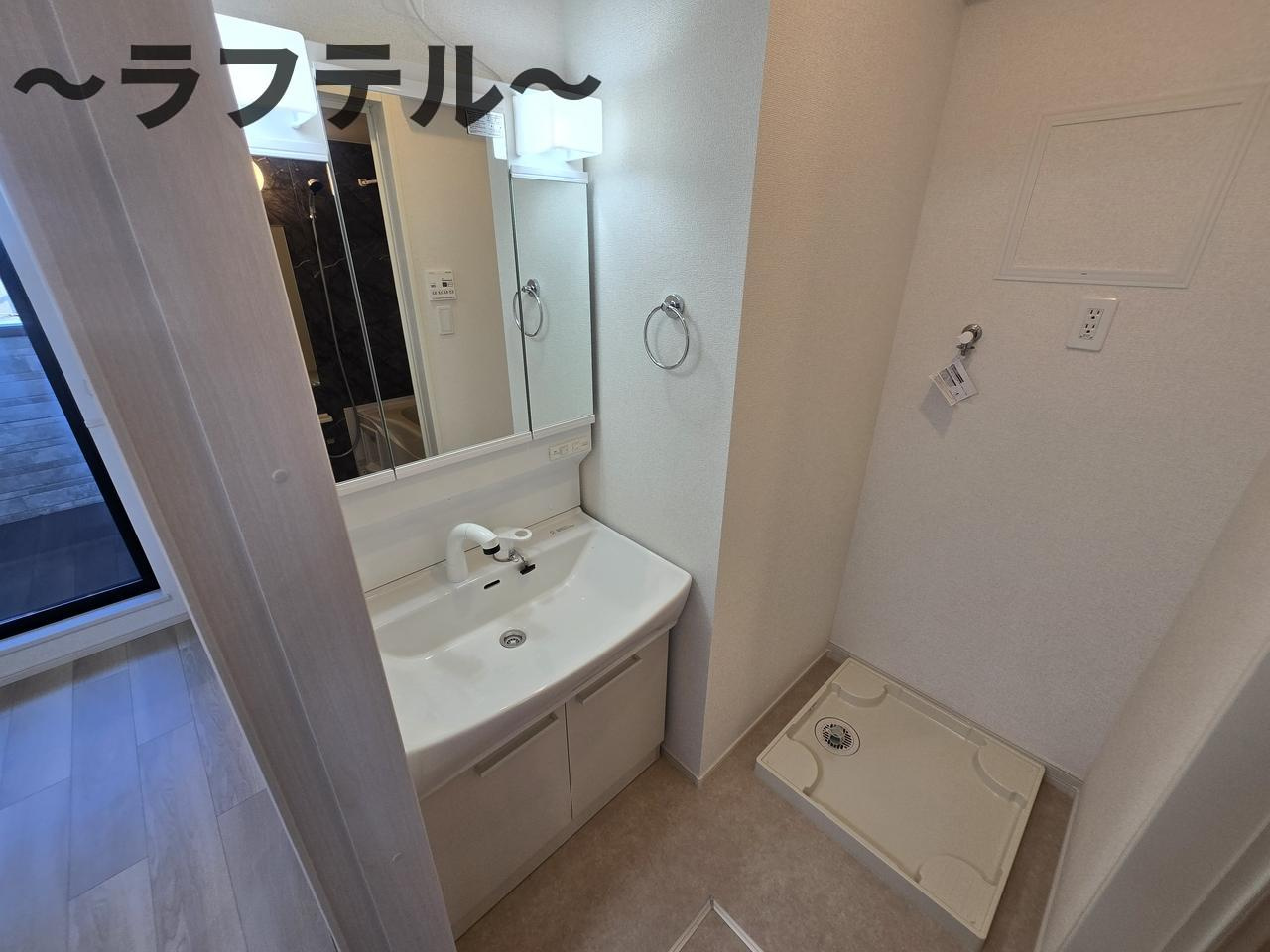ヒカルサ狭山の洗面所|同メーカー施工　別部屋イメージ写真