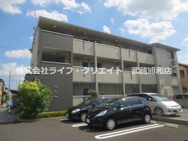 エントピアⅢの外観
