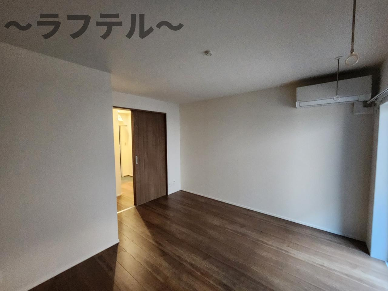MELLAS新狭山Ⅲの居間・リビング