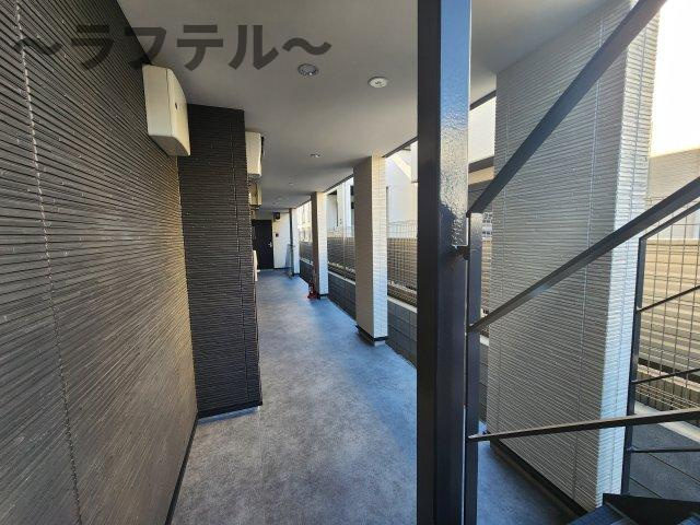 MELLAS新狭山Ⅲのロビー