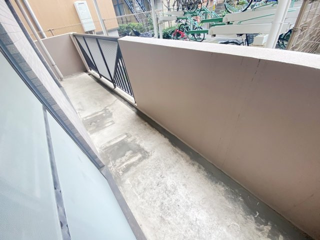 メゾンドクレールのバルコニー|別号室の参考写真です。
