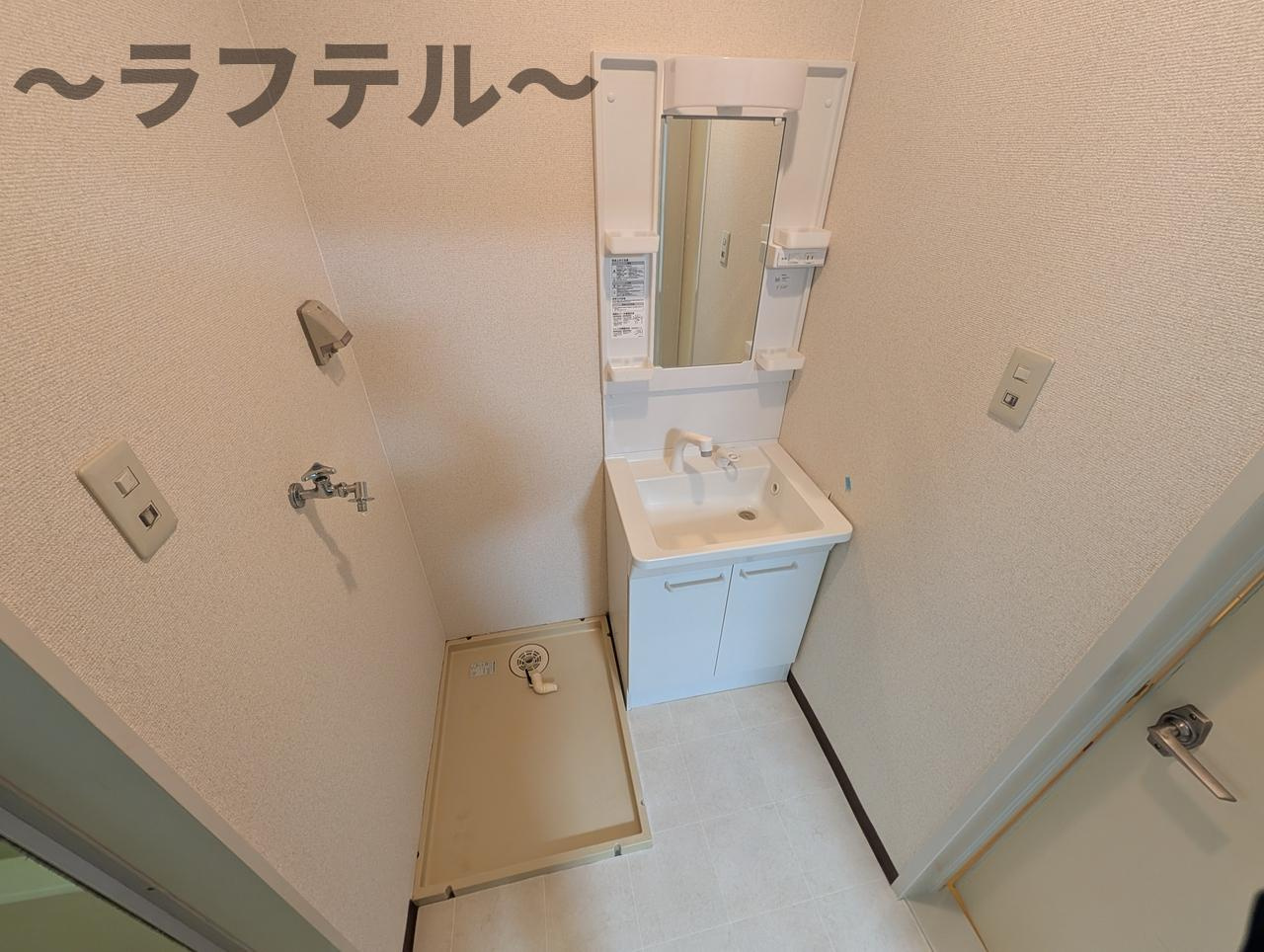 所沢市東狭山ケ丘２丁目のアパートの洗面所