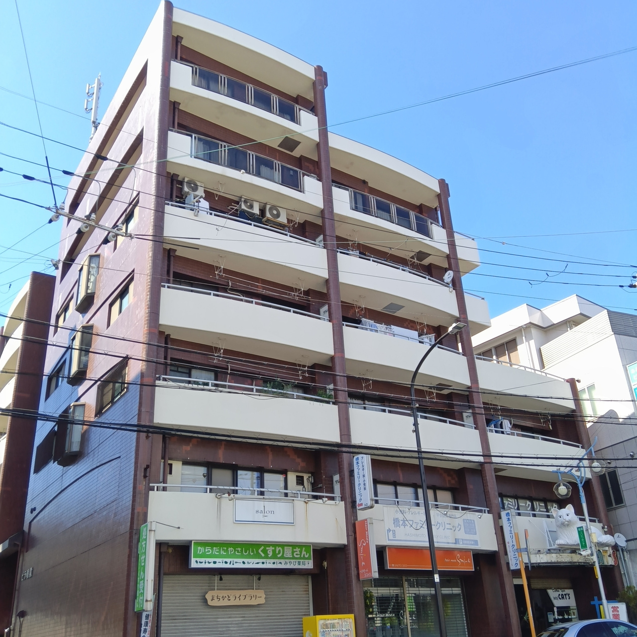 ビラ朝霧の外観|おしゃれな外観です