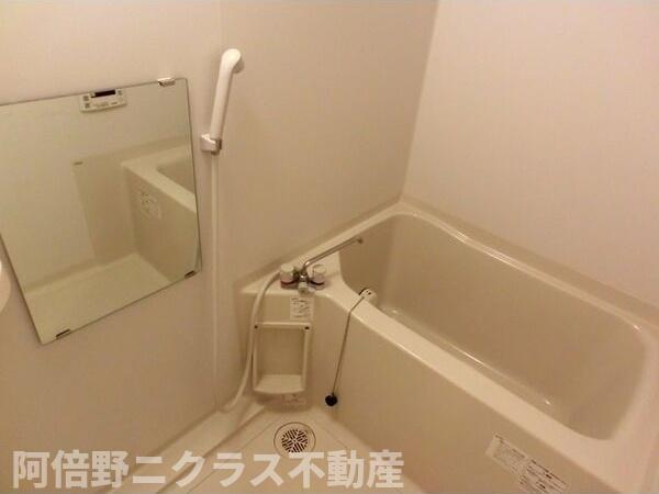 フェアリーコートあびこの浴室|内装は同建物の参考写真です。