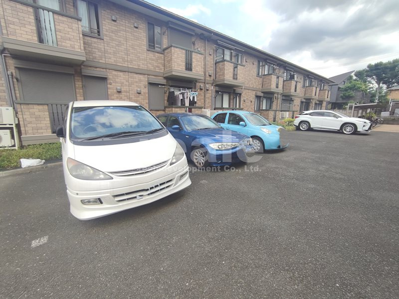武蔵野市吉祥寺北町３丁目のアパートの駐車場