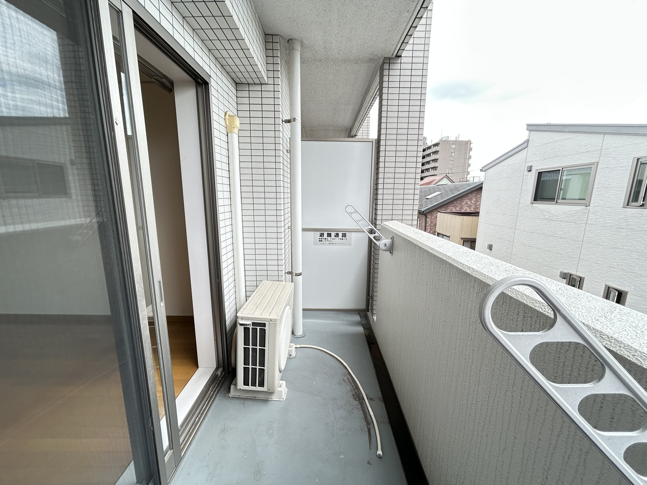 チェリッシュハイムのバルコニー|別号室参考写真です。
