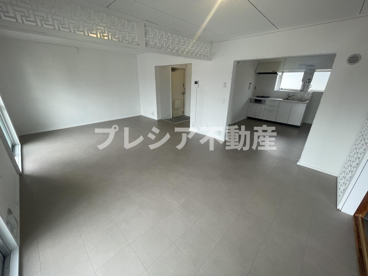 青山台住宅60号棟のロビー