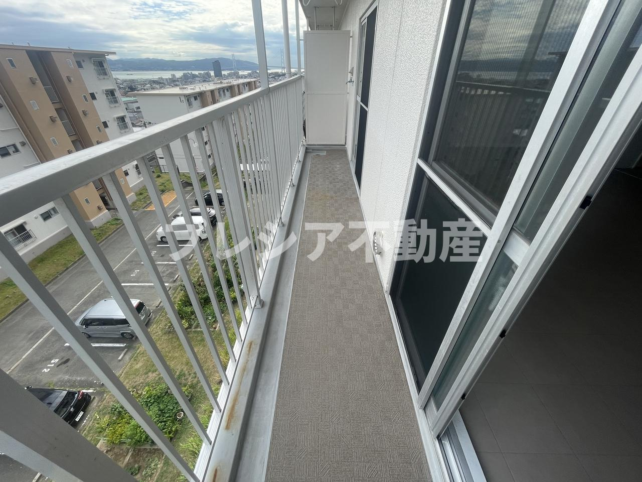 青山台住宅60号棟のバルコニー