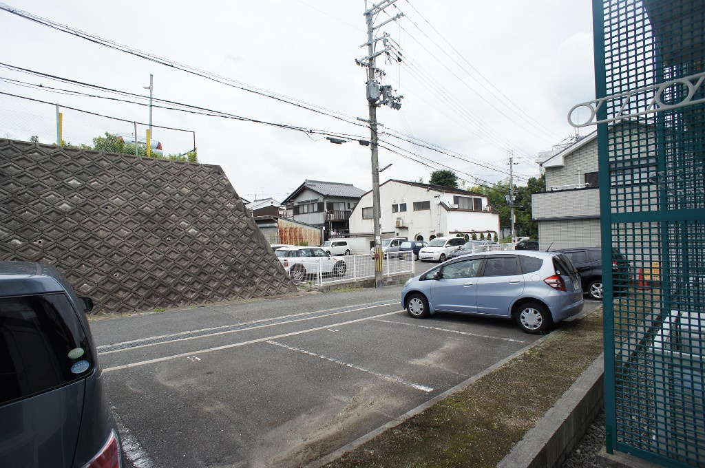 レオパレスシプレの駐車場