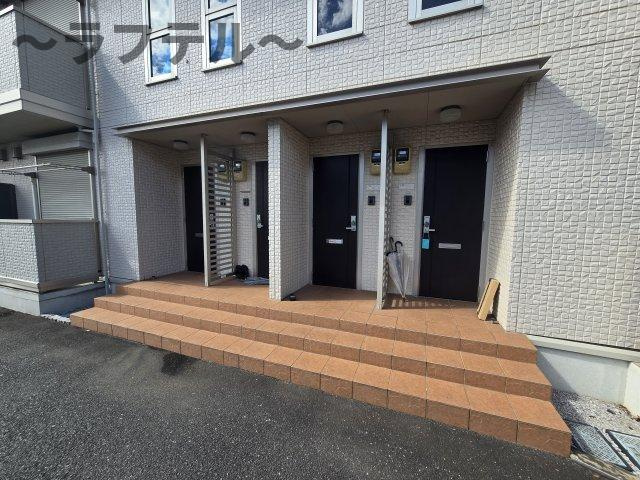 ヴェラハイツ神明のエントランス