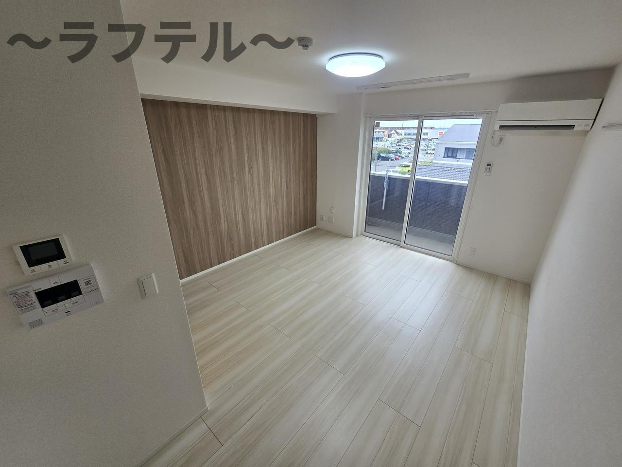 プレミールの居間・リビング|別部屋イメージ写真