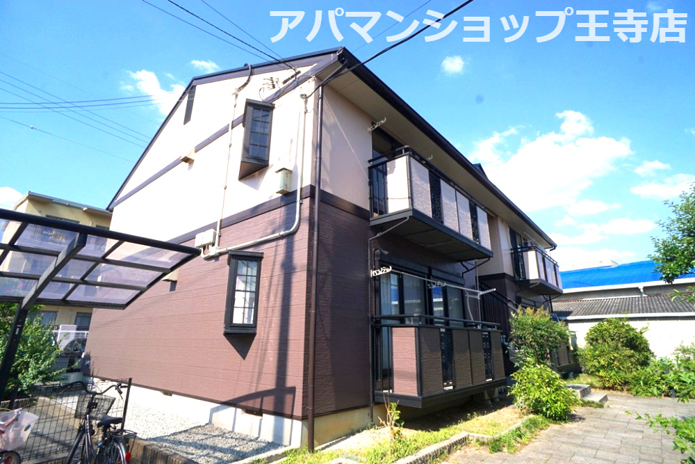 シャルマン二番館Ａ棟の外観
