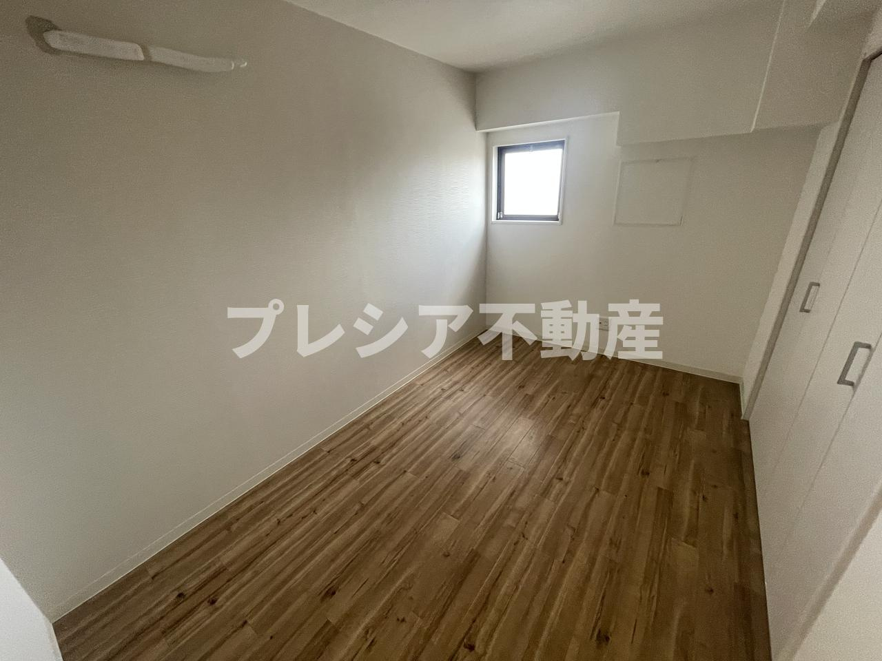 うはらビルの洋室