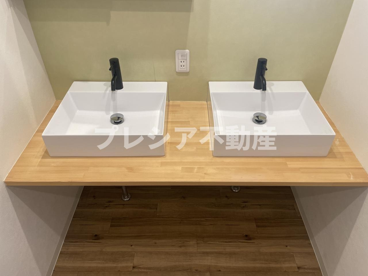 うはらビルの洗面所
