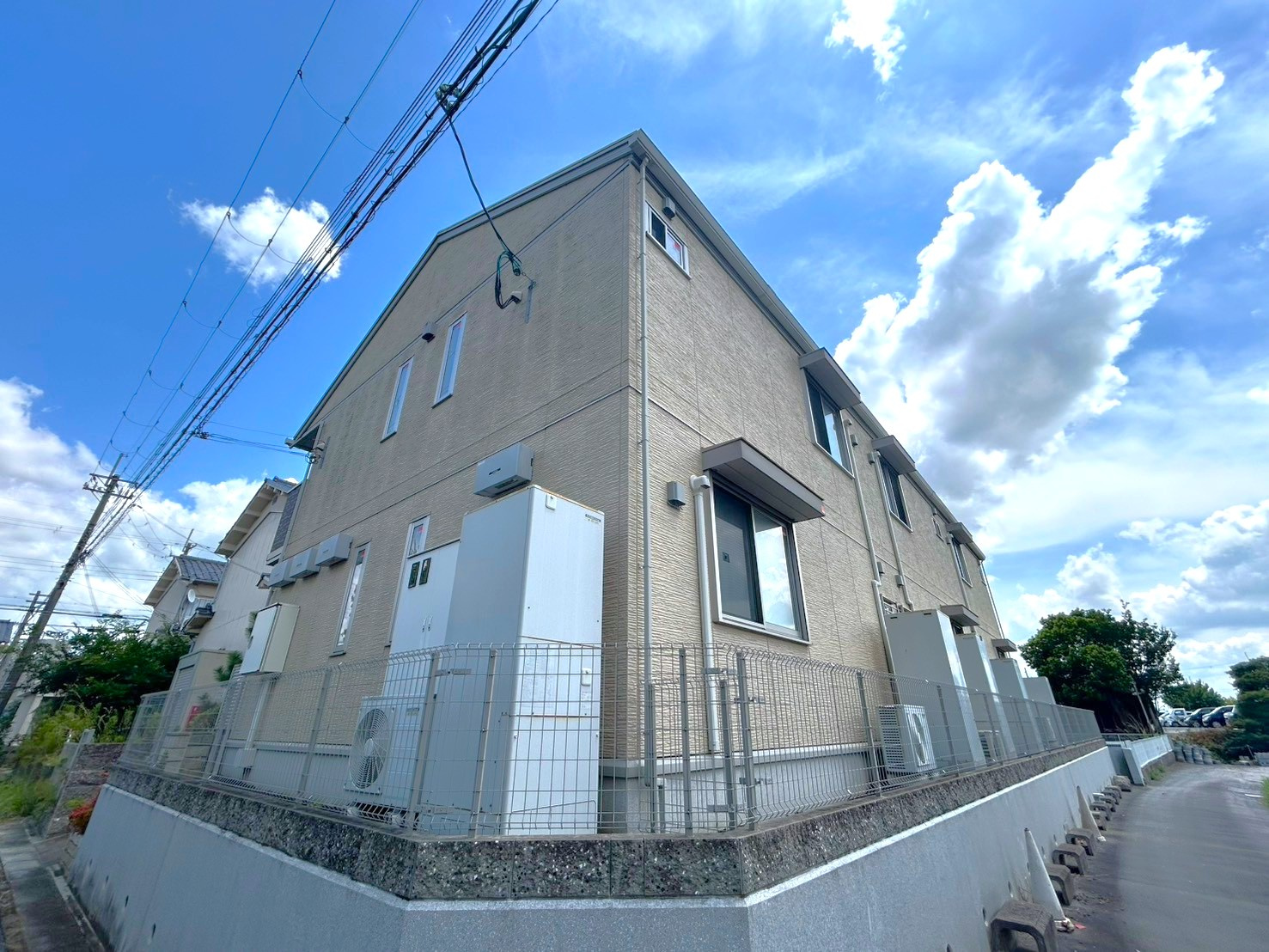 プラムコート大安寺　Ａ棟のエントランス