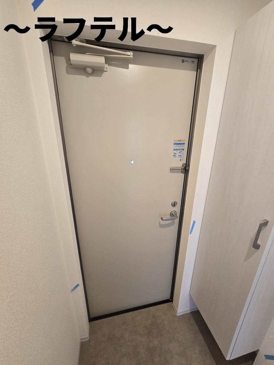 ジーメゾン狭山入間川レストの玄関|同メーカー施工　別部屋イメージ写真