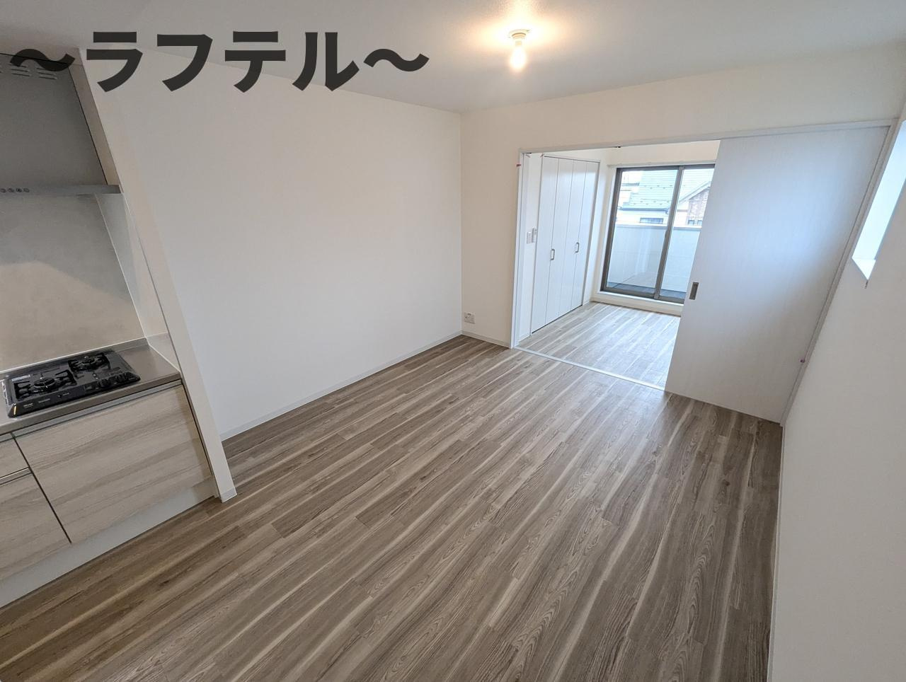 ジーメゾン狭山入間川レストの居間・リビング|同メーカー施工　別部屋イメージ写真