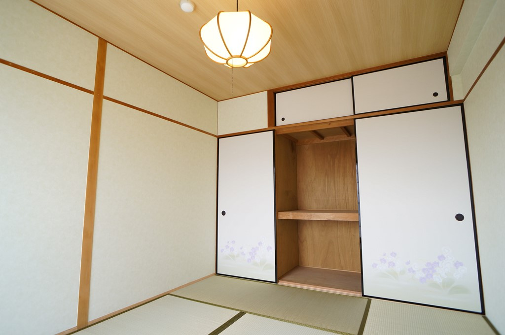 セブンスターマンション学園前の和室