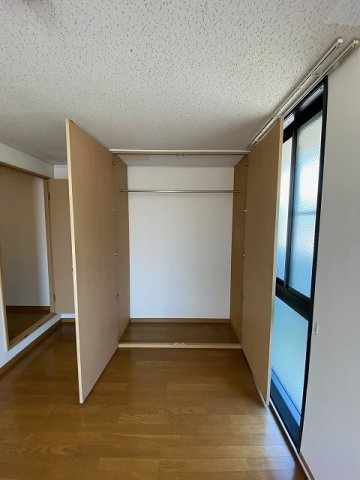 レオパレス二上の内装