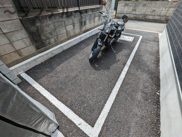 パーク・アジュール所沢の駐車場