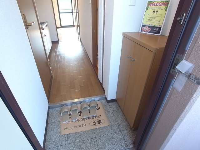 パルコート帝塚山の玄関
