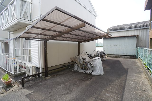 ツインハイムＡ棟のエントランス