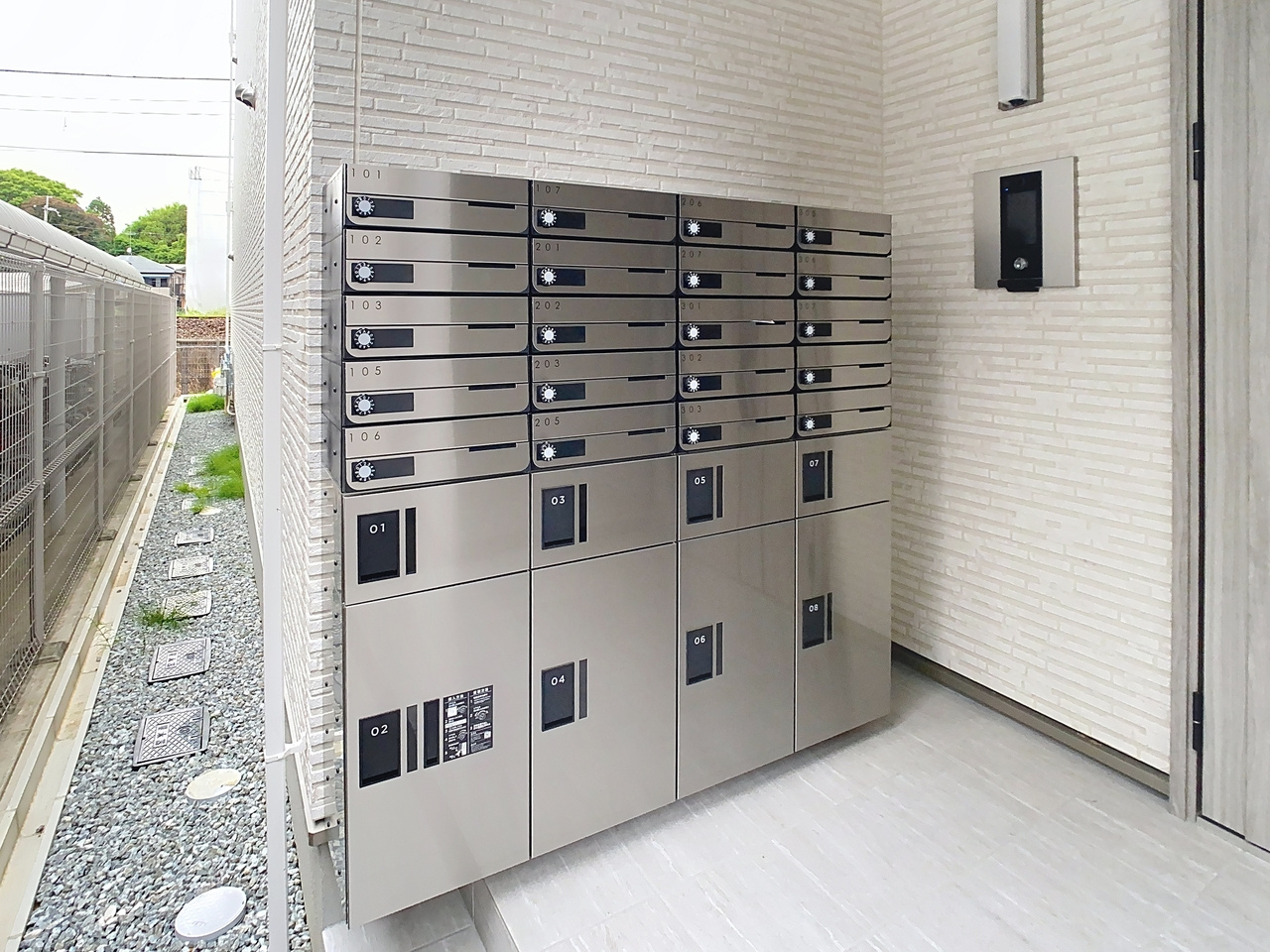グランシエル王寺Ⅱのエントランス