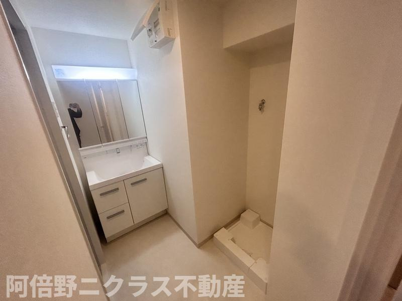 ベルンガーデン上本町 の洗面所|脱衣スペースもあります