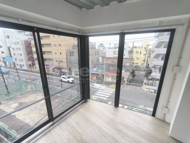 豊島千早GALAXYの洋室