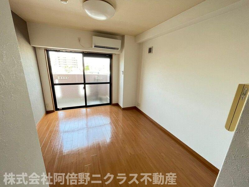 ビジタル丸山通5の洋室