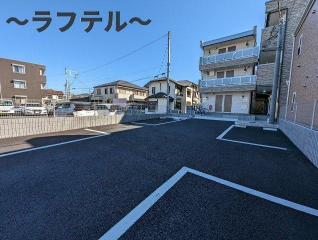 グレイス西所沢Ⅱの駐車場