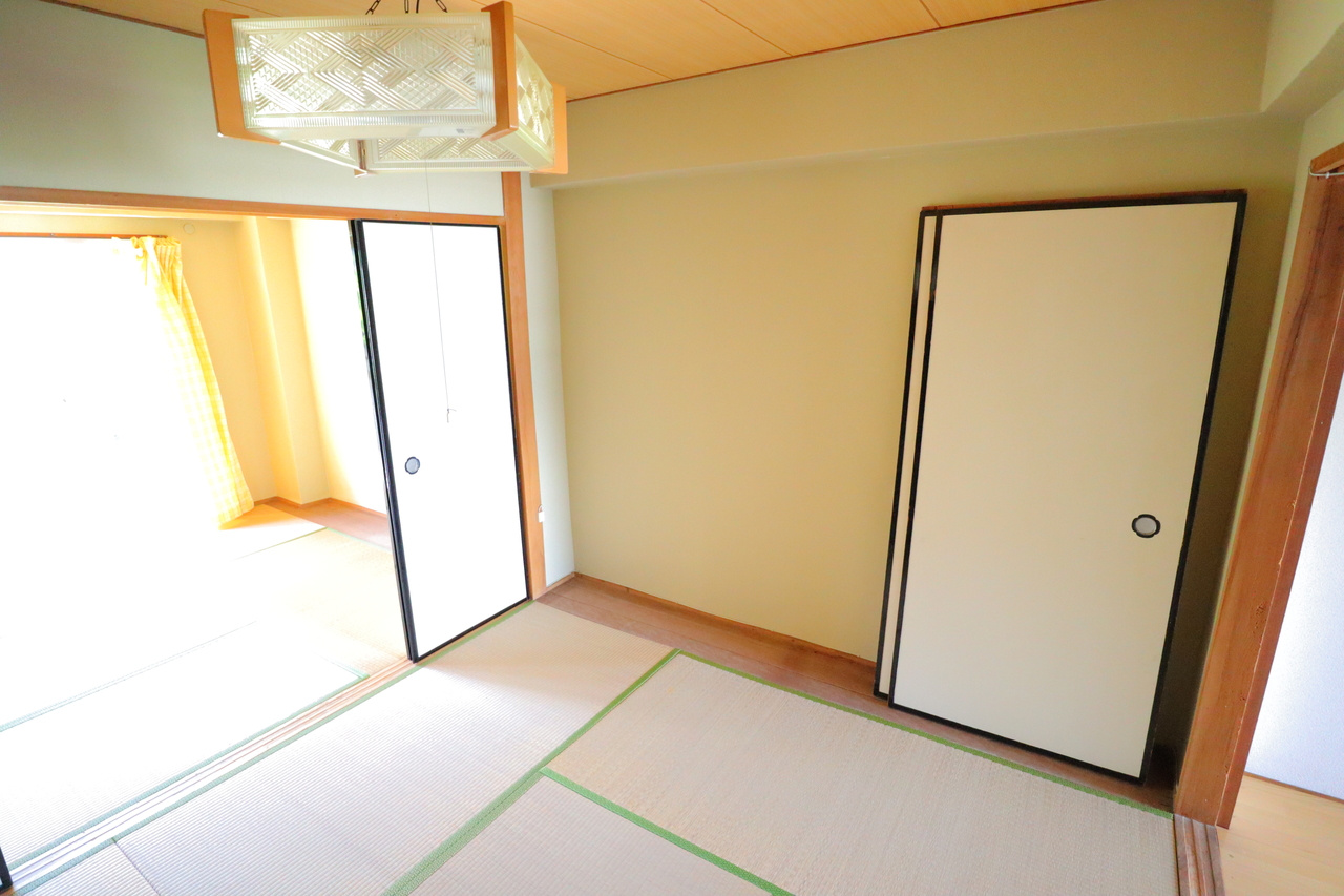 壱分マンションの和室
