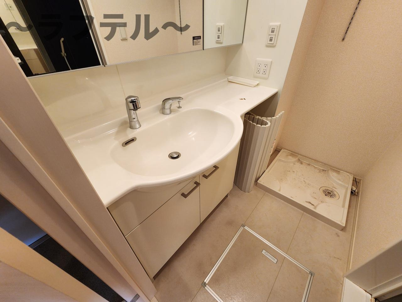 ヴィラグランデの独立洗面台|別部屋イメージ写真