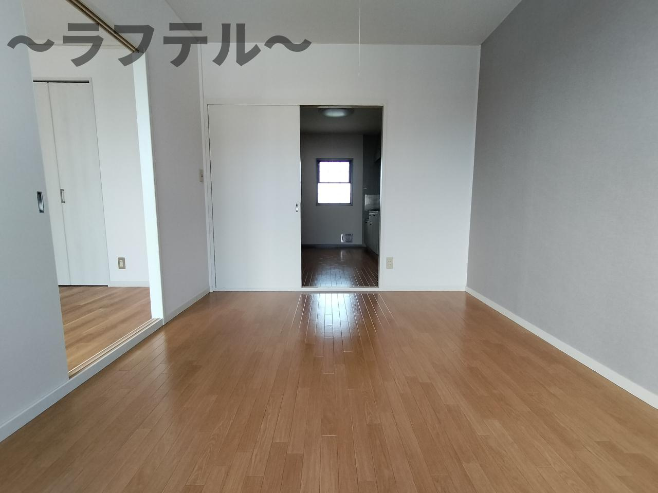 グリーンハイツの居間・リビング|別部屋イメージ写真
