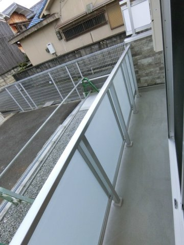 リブリ・ふたかみのバルコニー