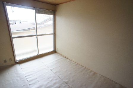 サンパレス西ノ京の洋室