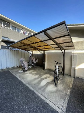 パークヴィラ甲子園口のその他共用部分|自転車置き場