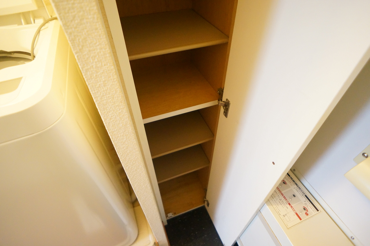レオパレスAdvance富雄の収納