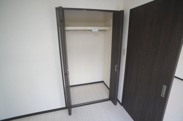 平井マンションの収納