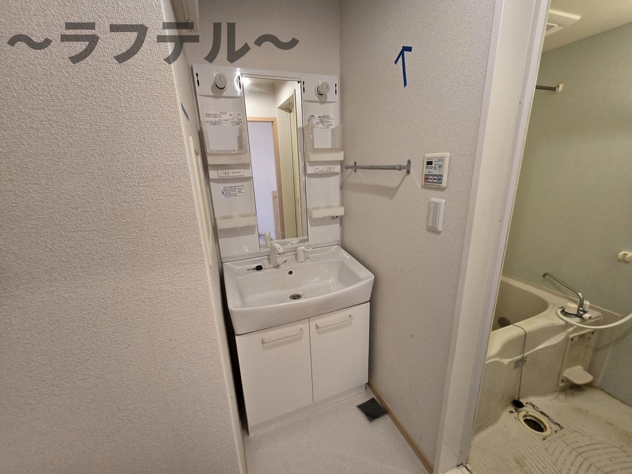 ウエスト　マロン・ＮＫの独立洗面台
