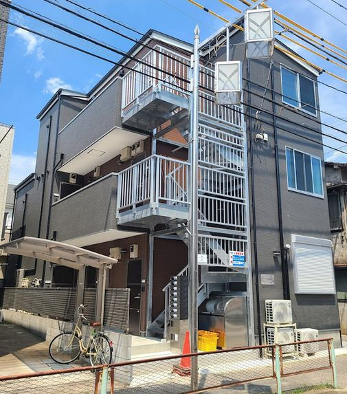 アイクル西川口の外観