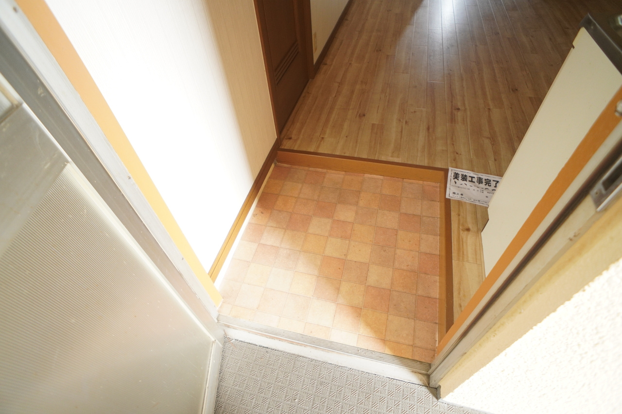 マンションヒライの玄関