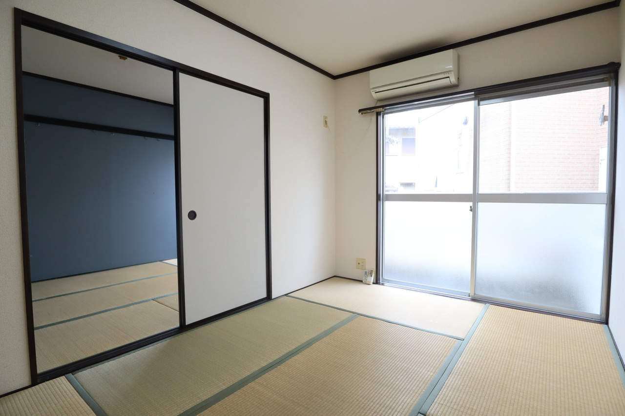 ラフォーレ中川　Ａの和室