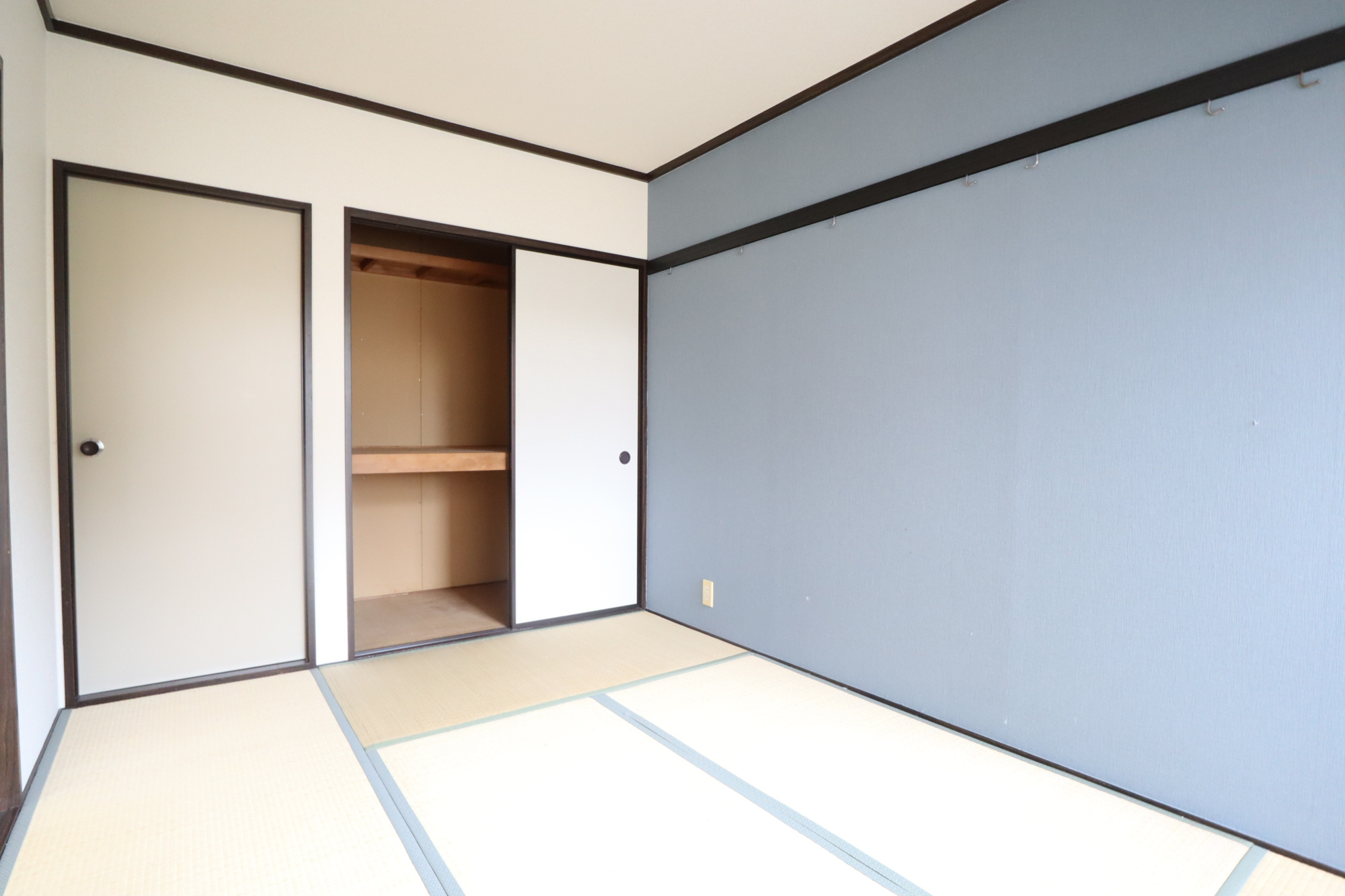ラフォーレ中川　Ａの和室