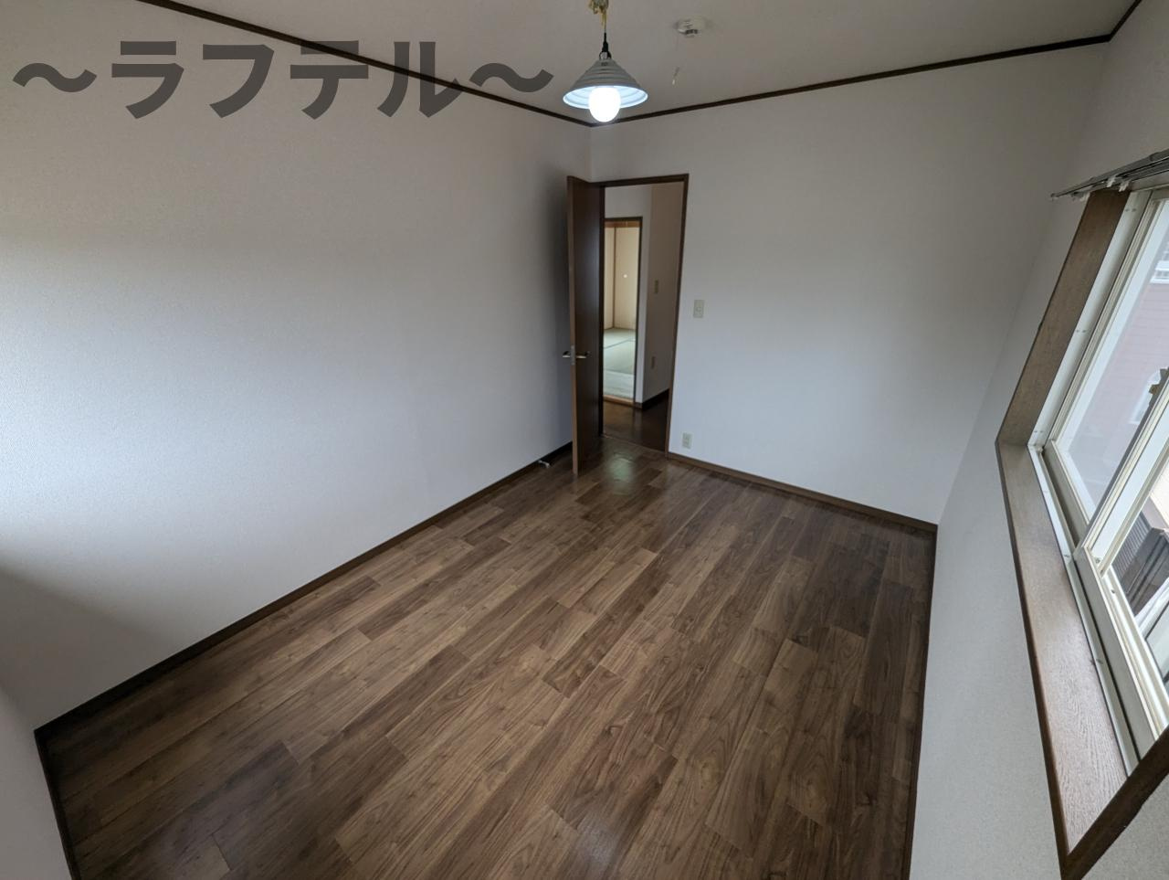 SKヴィレッジC棟の洋室