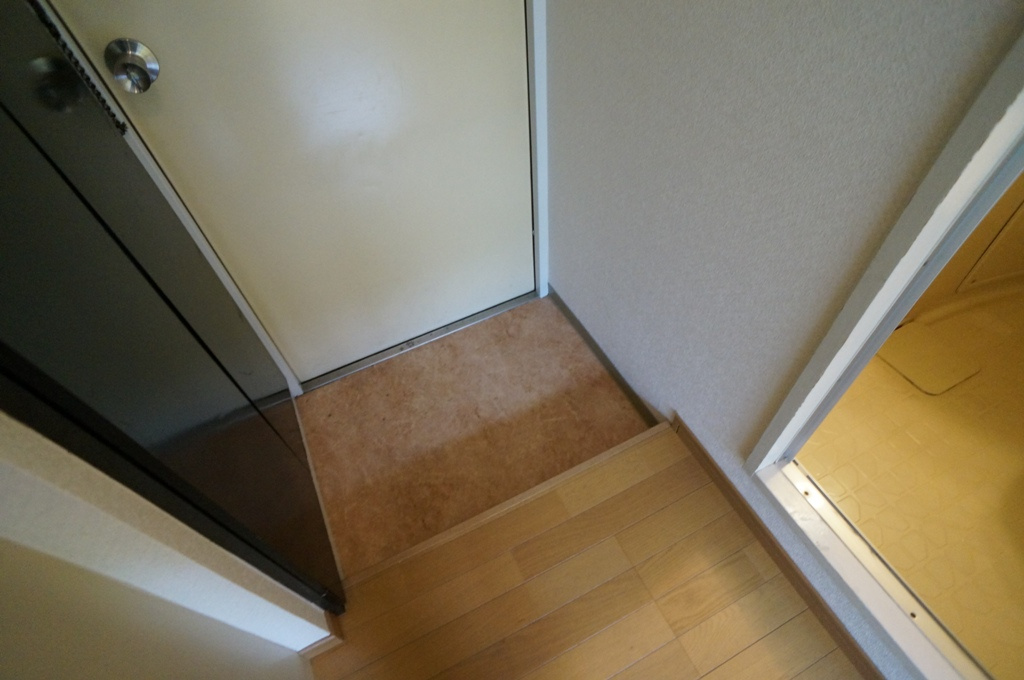 シングルモアの玄関
