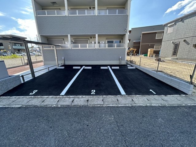 クレアール小泉東Ⅰの駐車場
